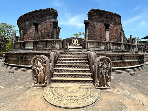 Polonnaruwa Tour
